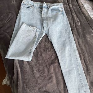 Levi’s women’s 501’s never worn, no tags size 28